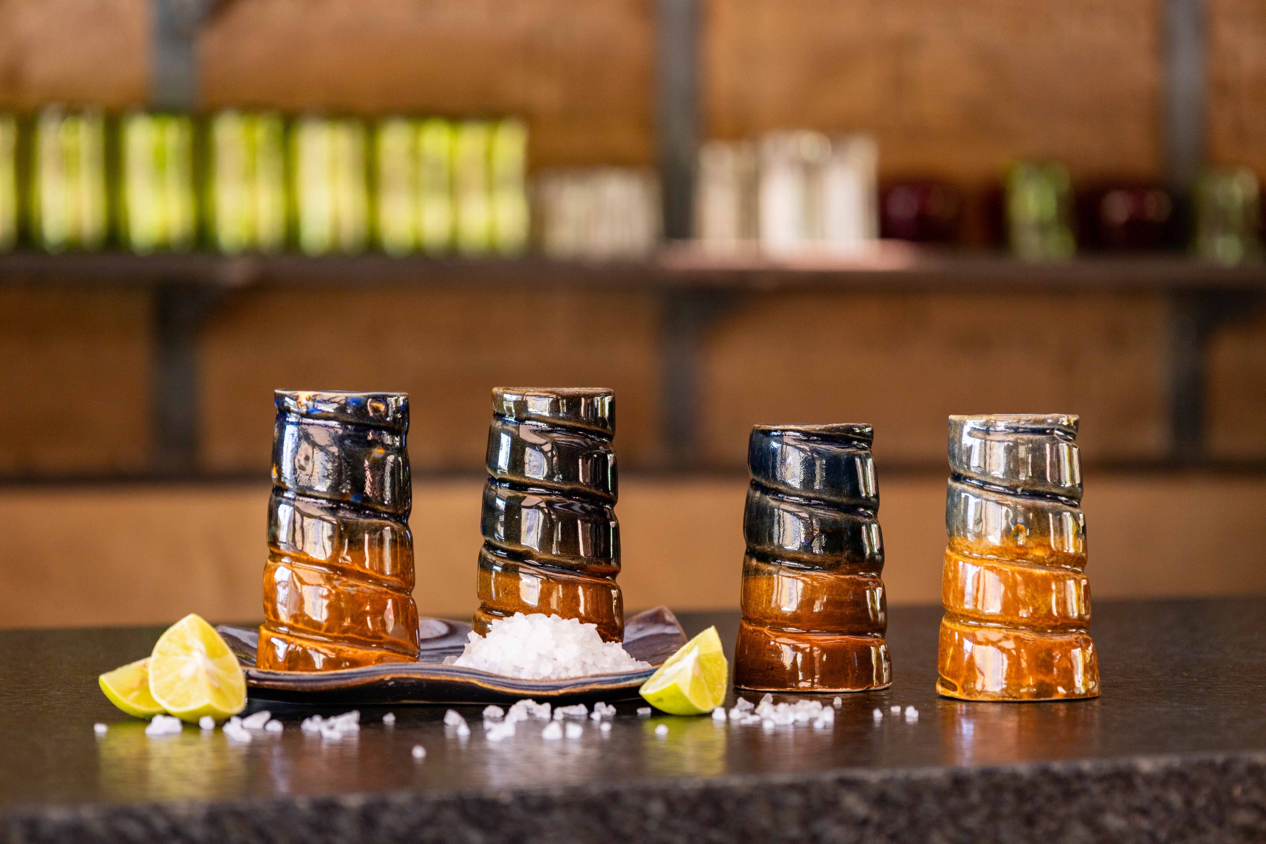 Tequilero 4 Piezas (con base)